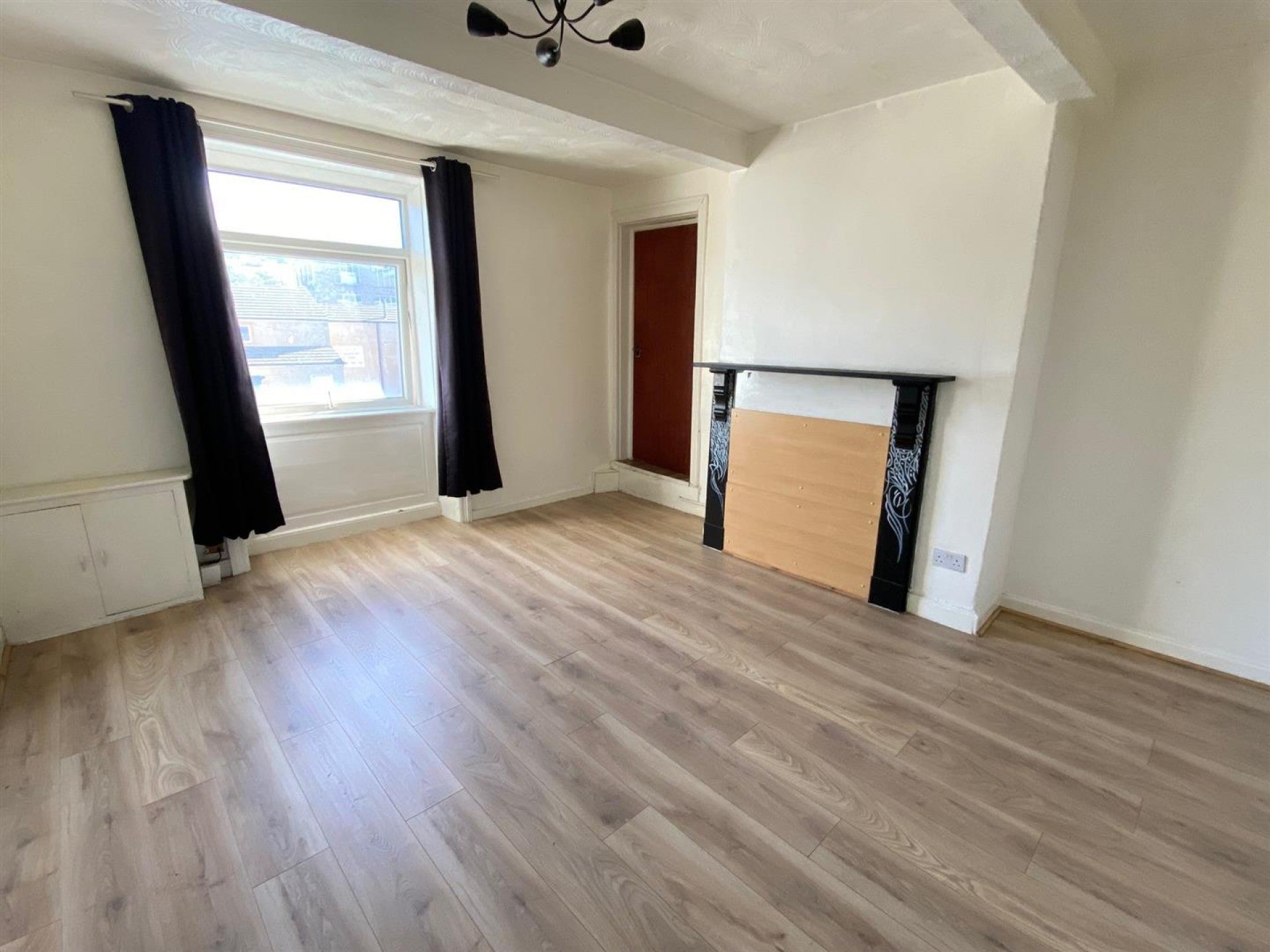 Flat Lockwood Road in Kirklees