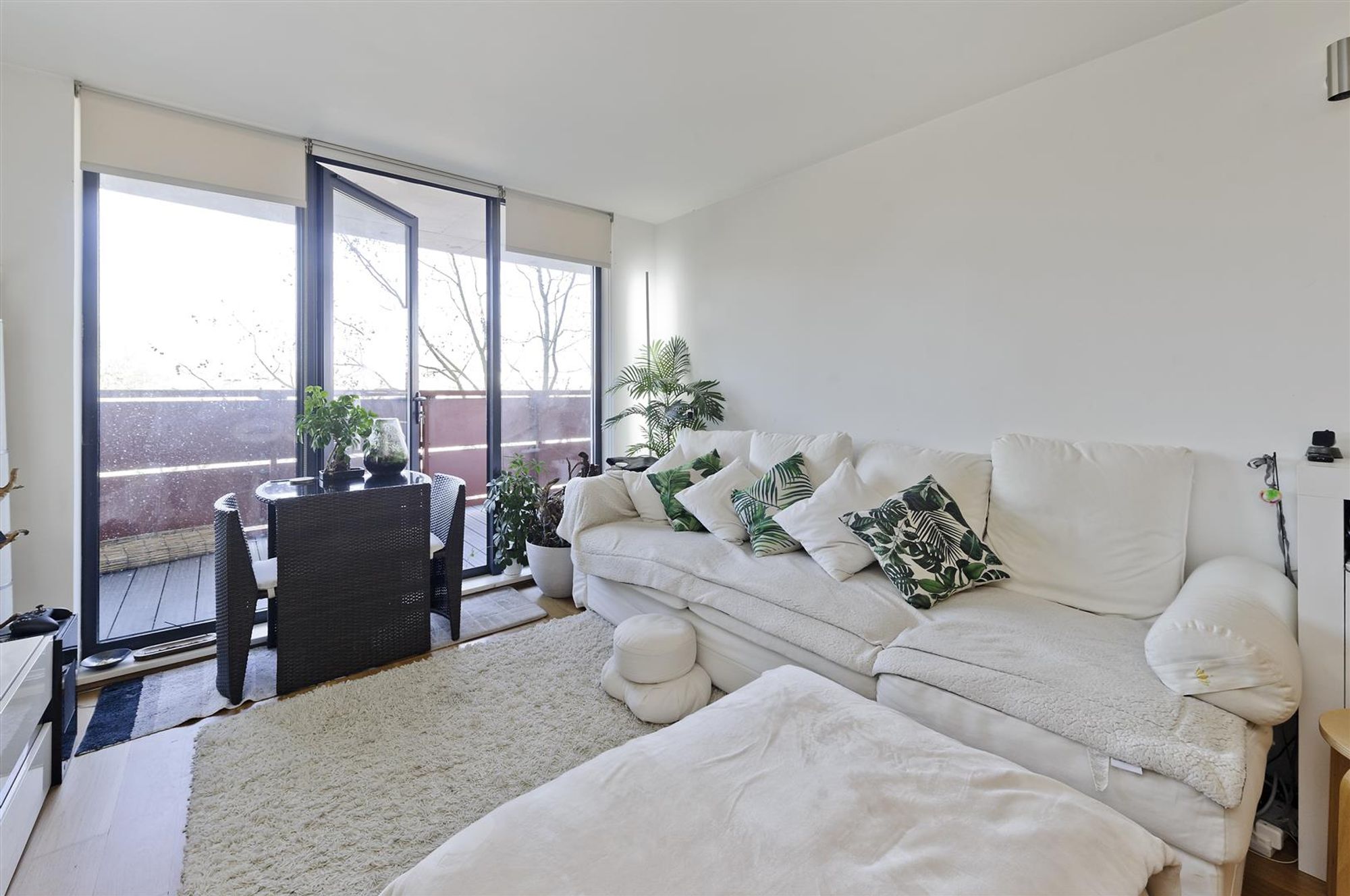 Flat Fellows Road in Greater London