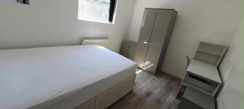 Room Minister Street in Cardiff