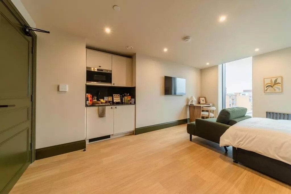 Flat Westfield Terrace in Sheffield