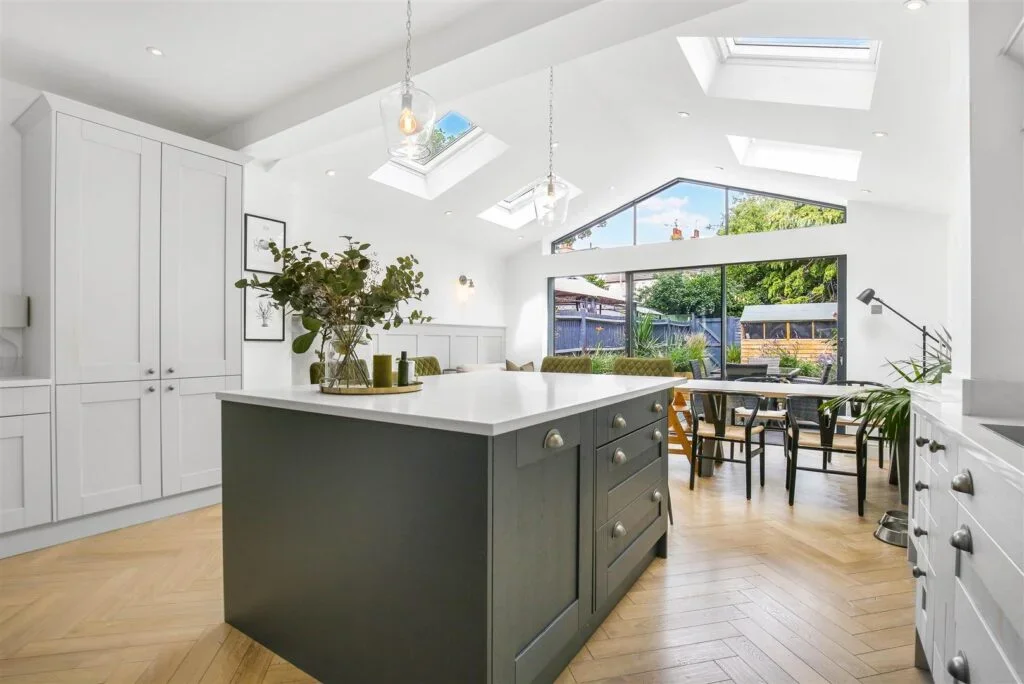 House Orchard Road in Greater London