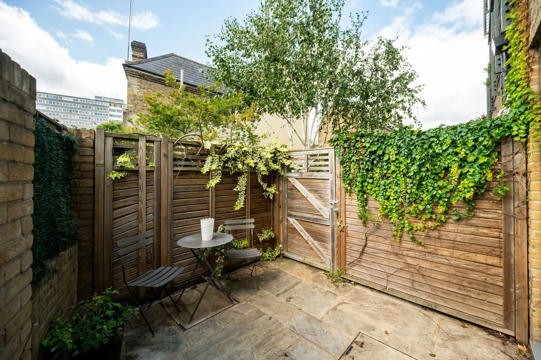 Flat Tisdall Place in Greater London