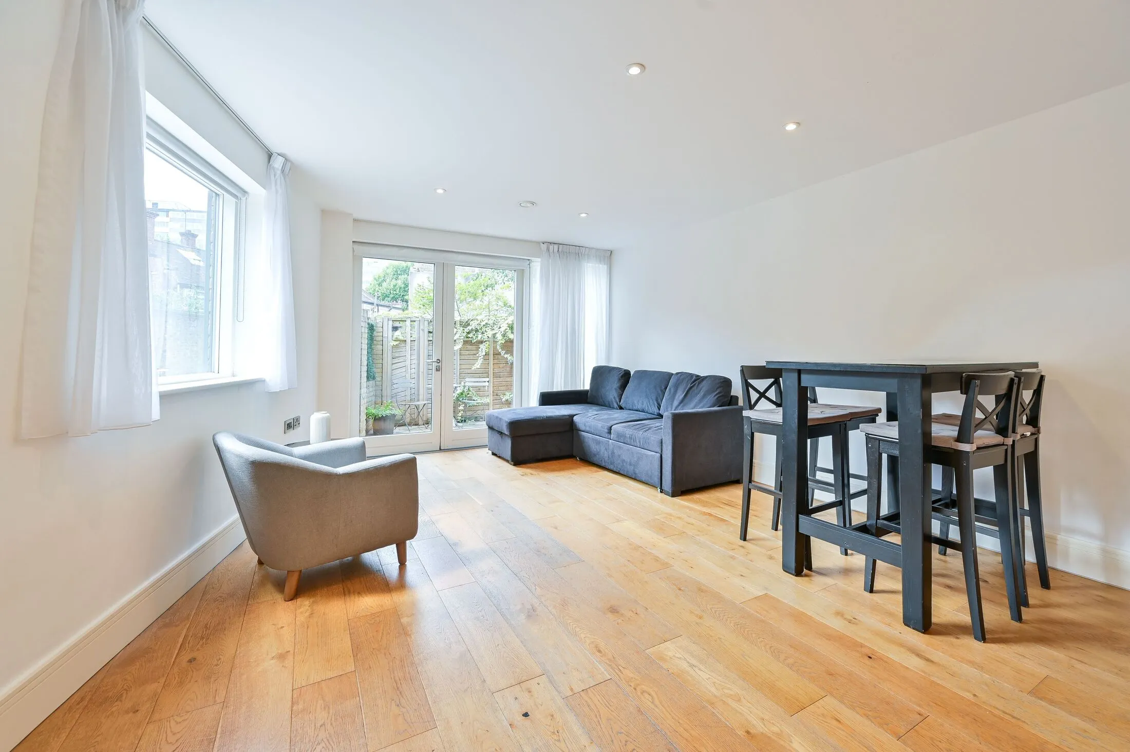 Flat Tisdall Place in Greater London