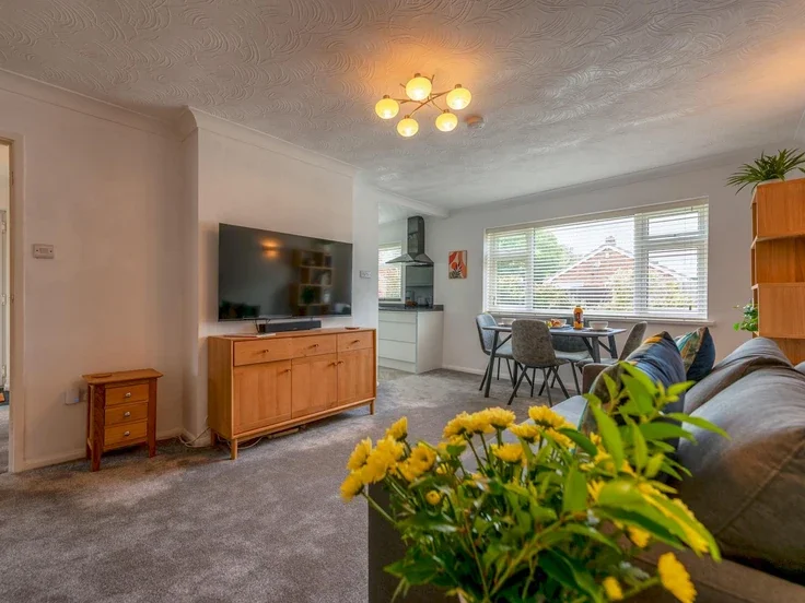 Flat Kinder Place in Newcastle-under-Lyme