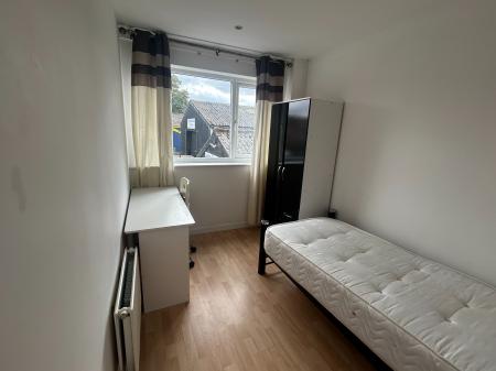 Flat Moira Street in Charnwood