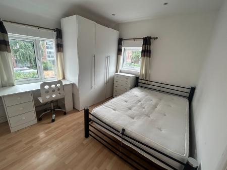 Flat Moira Street in Charnwood