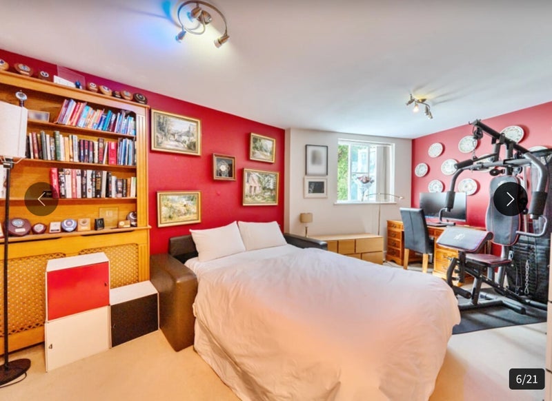Room Victory Place in Greater London