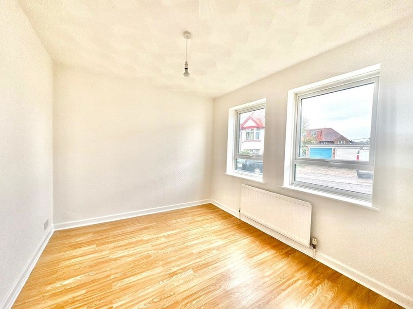 Flat St Denys Road in Southampton