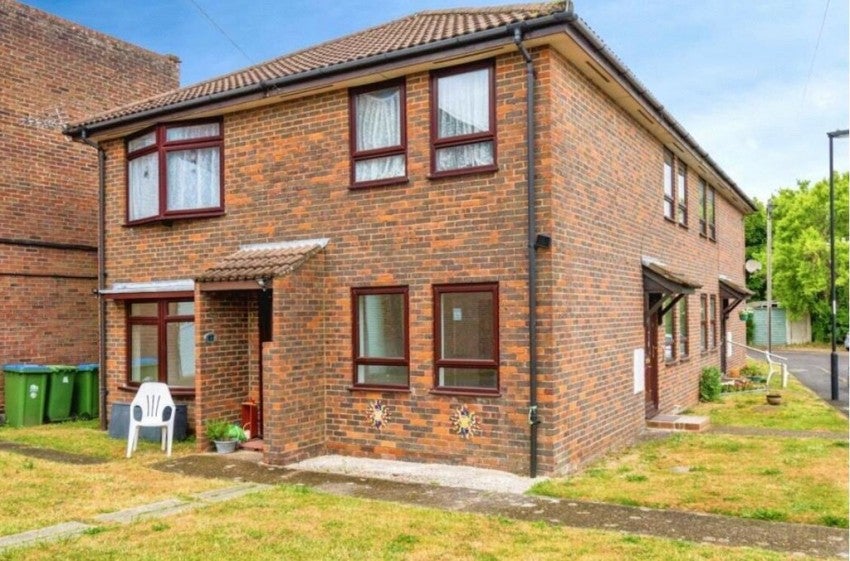 Flat St Denys Road in Southampton
