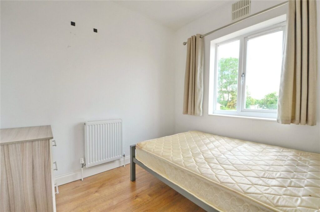 House Landseer Avenue in Bristol