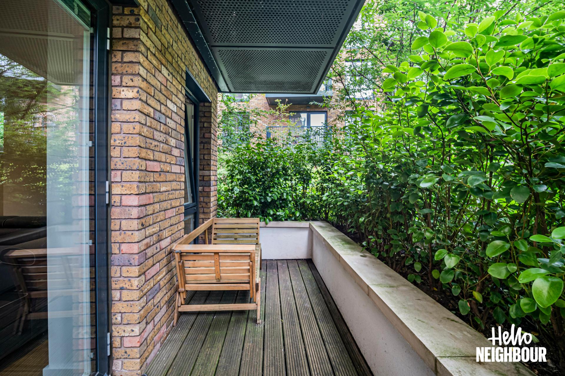 Flat Ashton Reach in Greater London