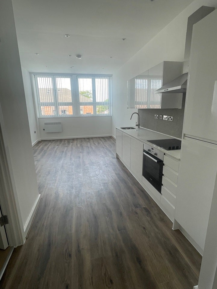 Flat Bankfield Road in Liverpool