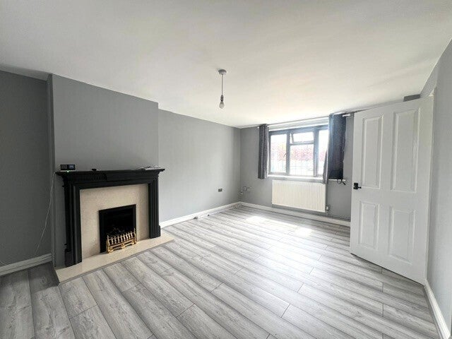 Flat Hillsborough Road in Leicester