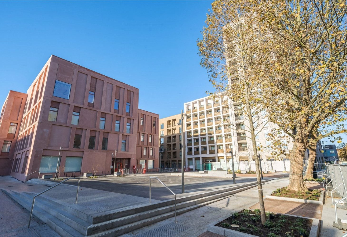 Flat Thurlow Street in Greater London