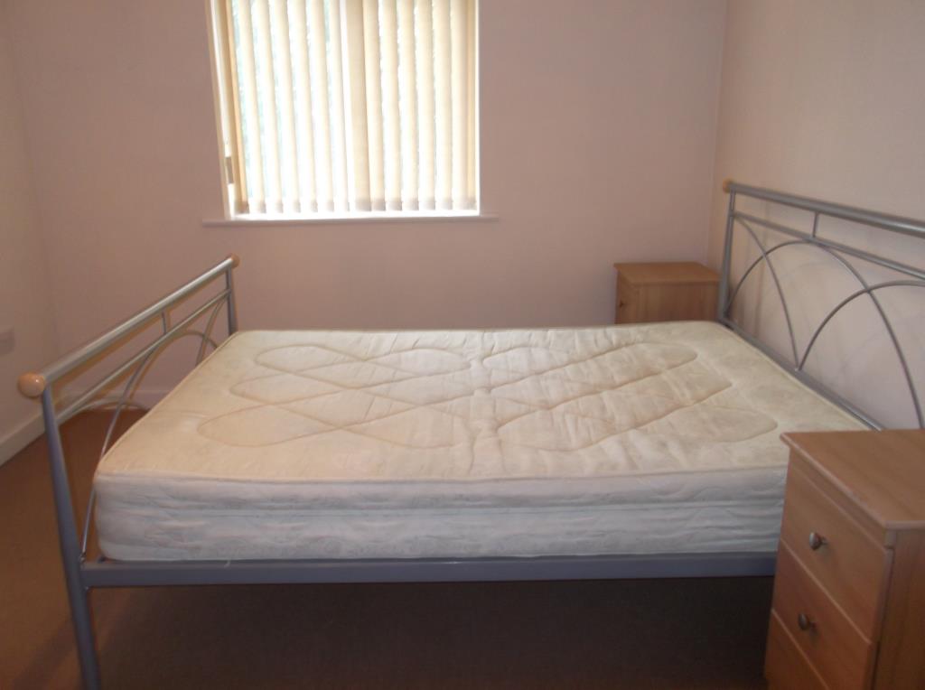 Flat Cromwell Mount in Wakefield