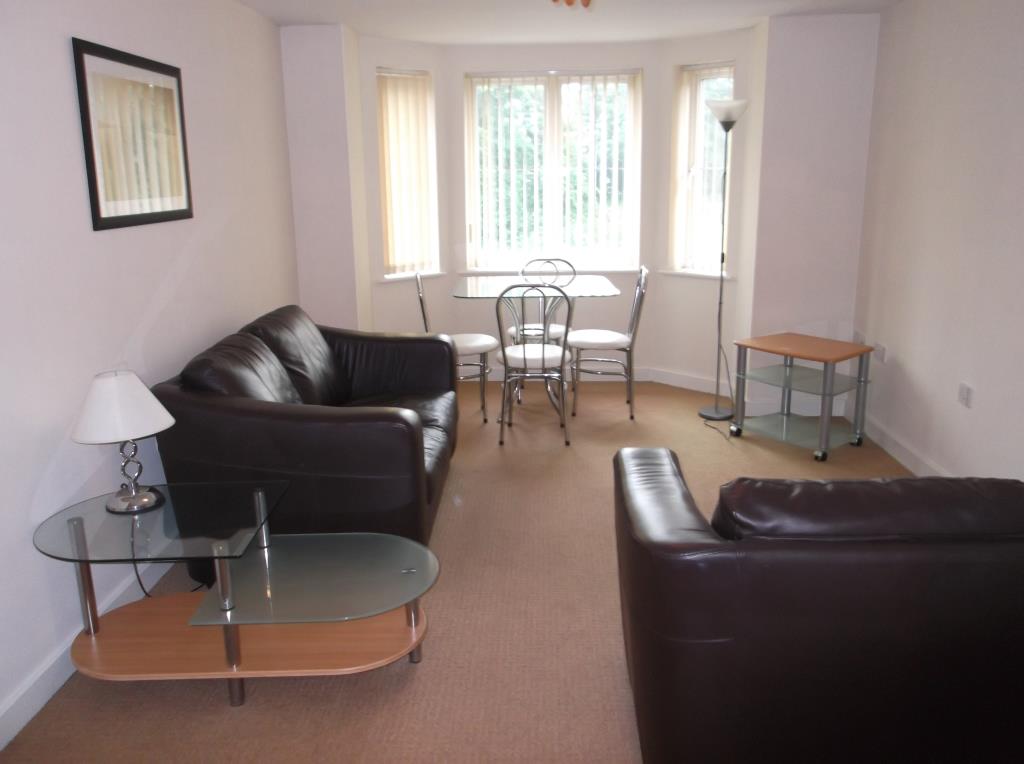 Flat Cromwell Mount in Wakefield