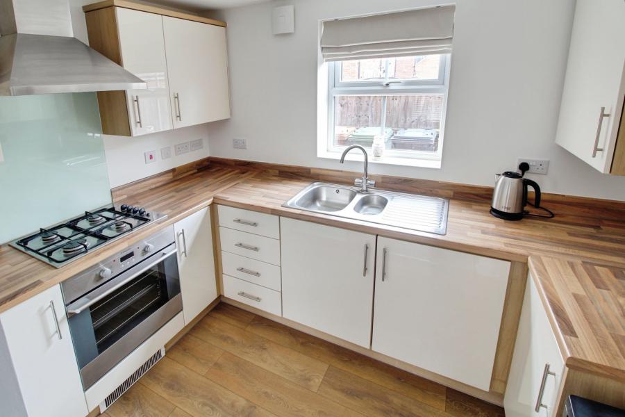 Flat Verde Close in Eye