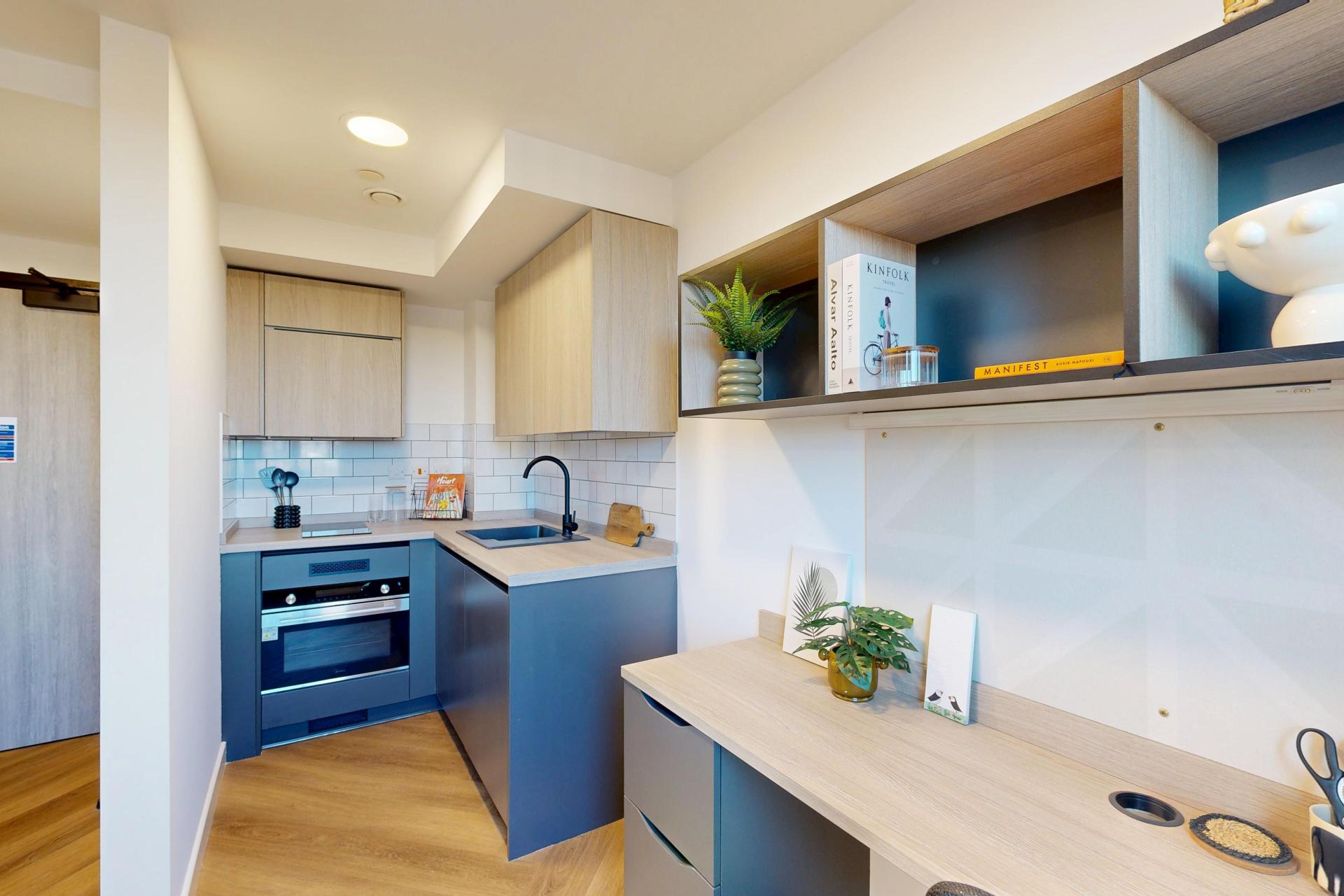 Room Radmarsh Road in Nottingham