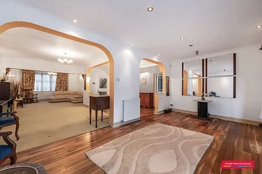 House Sussex Ring in Greater London