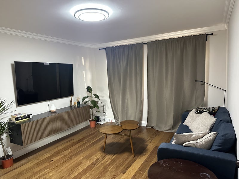 Room Boundary Road in Greater London