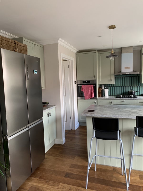 Room Boundary Road in Greater London