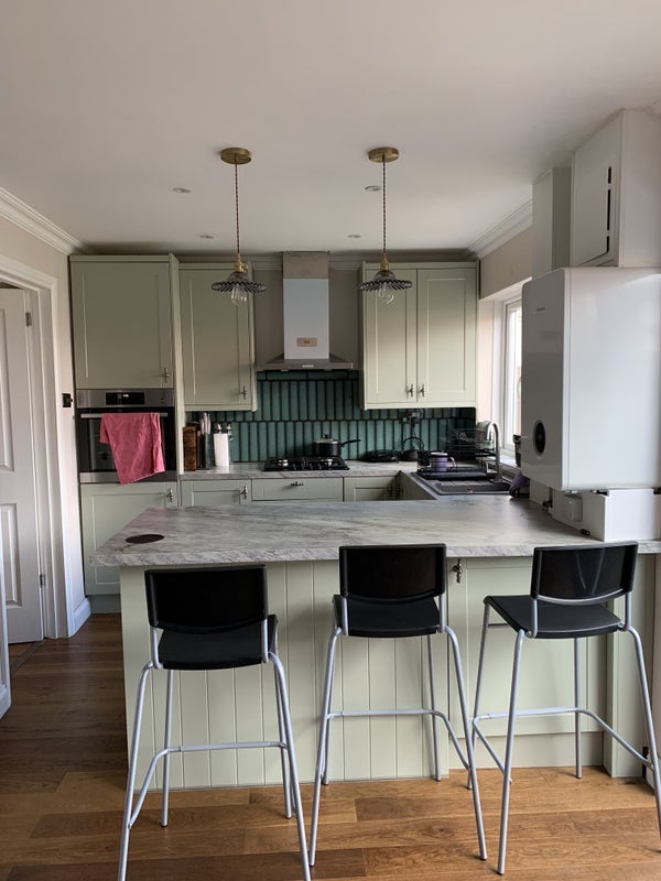Room Boundary Road in Greater London