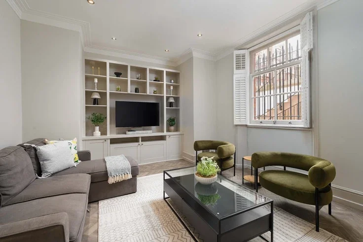 Flat Evelyn Gardens in Greater London