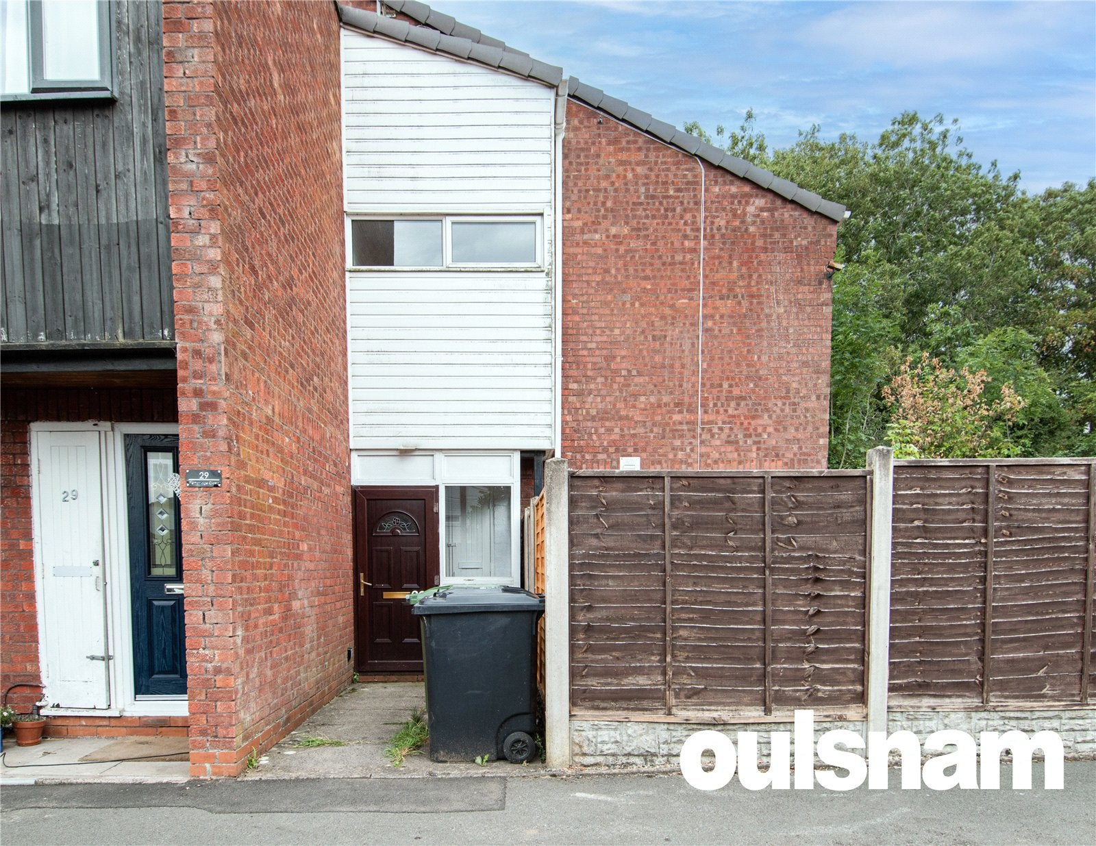 House Pembridge Close in Redditch