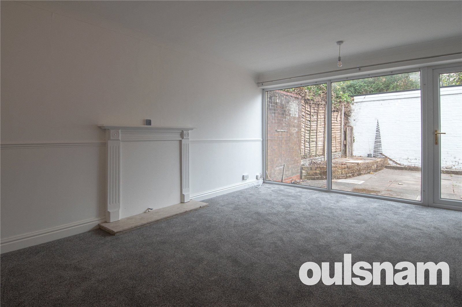 House Pembridge Close in Redditch