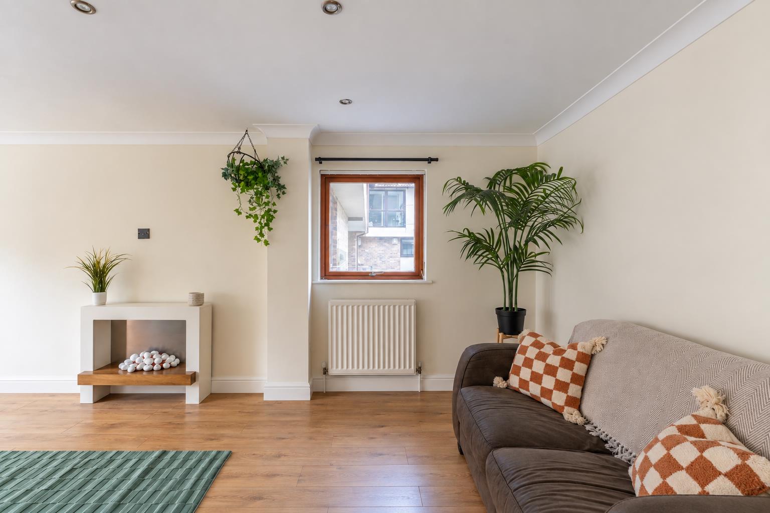 Flat Blue Anchor Court in Newcastle upon Tyne