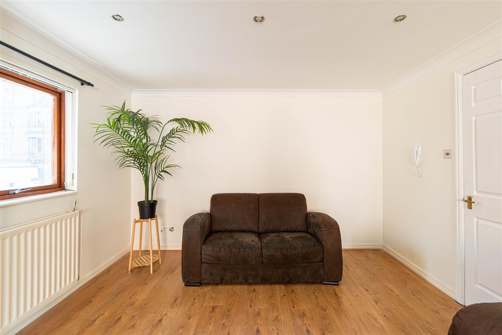 Flat Blue Anchor Court in Newcastle upon Tyne