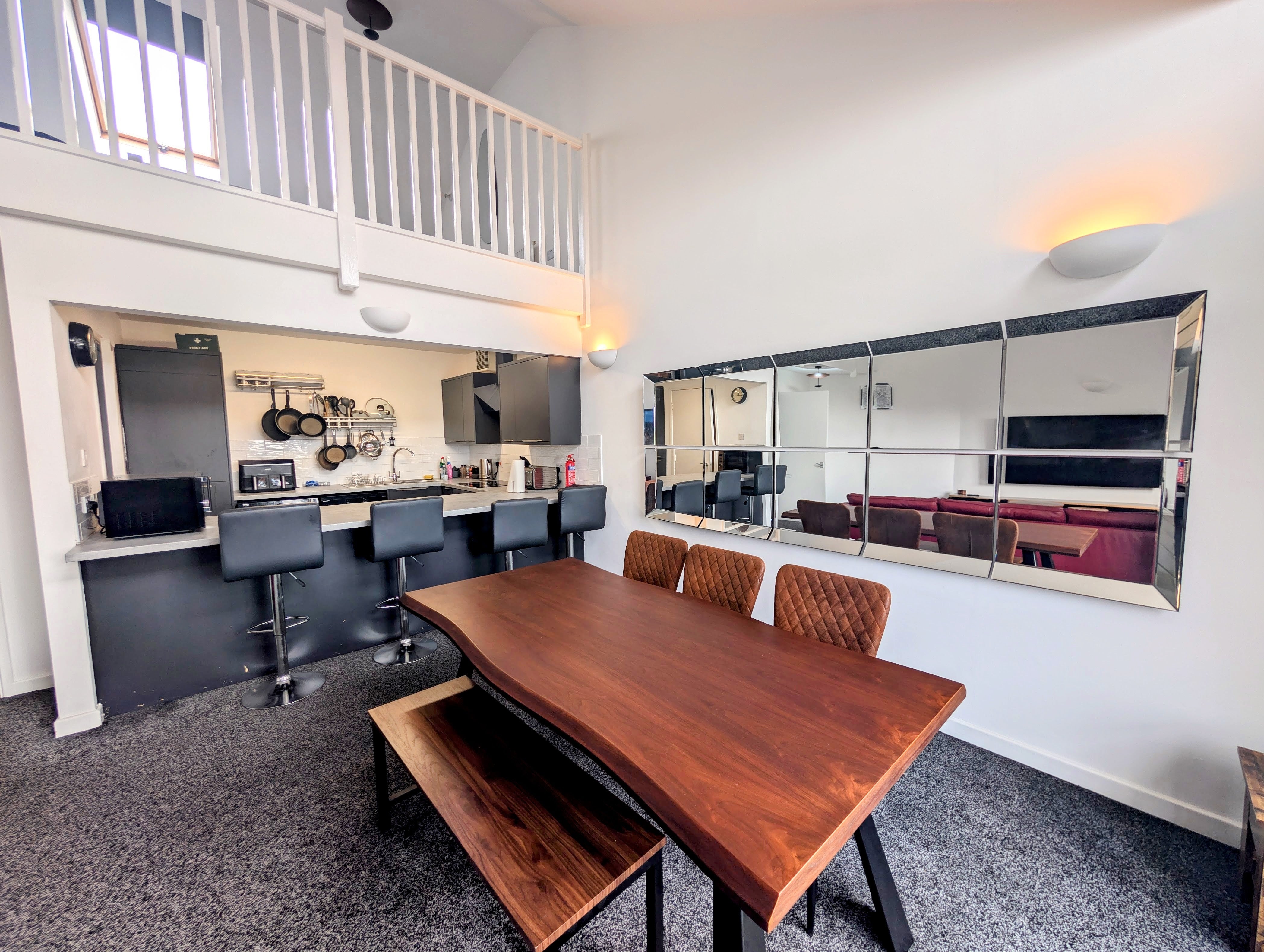 Flat Smedley Lane in Manchester