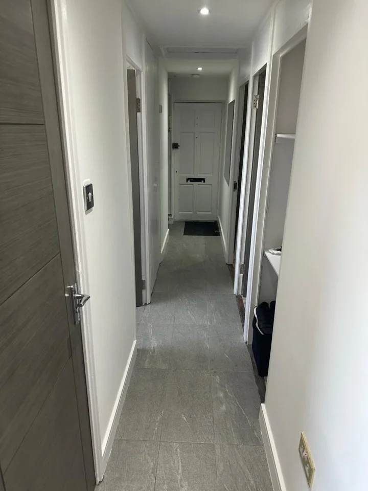 Flat Quantock Close in Slough