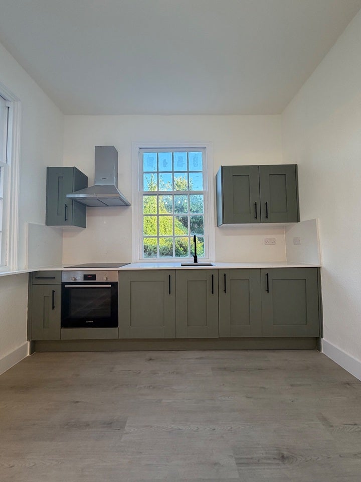 Flat Archibald Road in Greater London