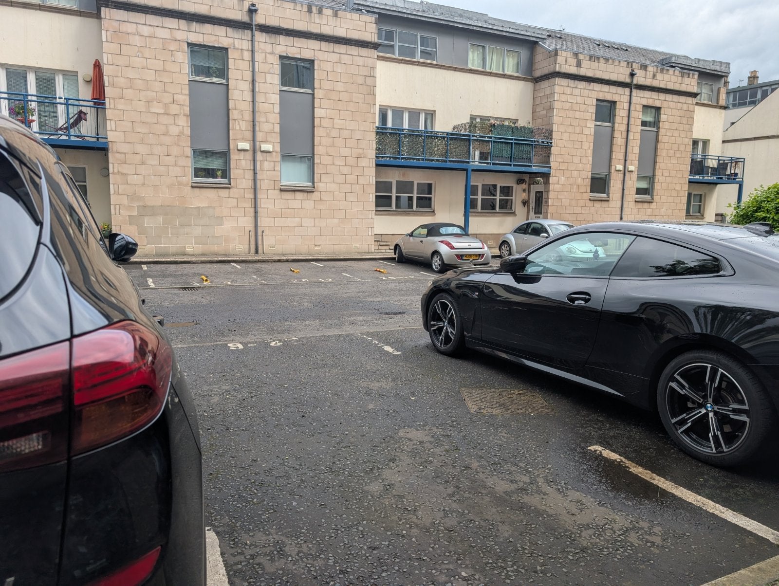 Flat Fettes Row in City of Edinburgh