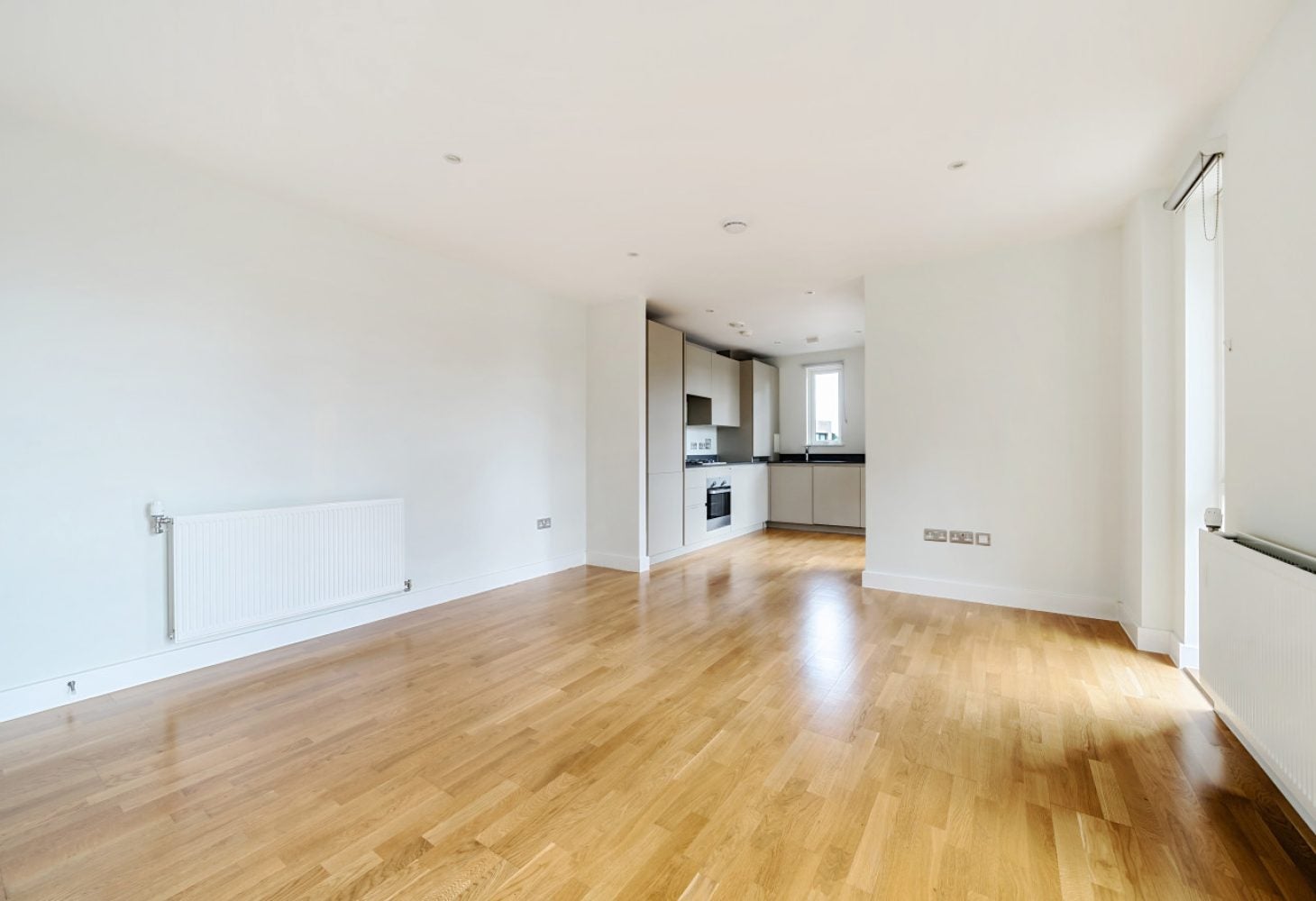 Flat Percival Avenue in Greater London