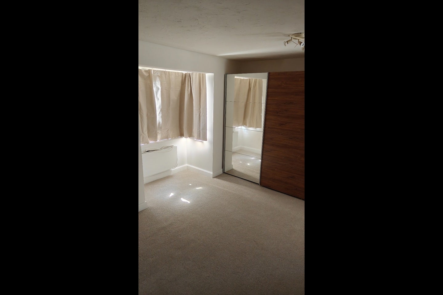 Flat Boxwood Close in Greater London