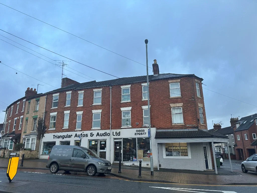 Flat Winstanley Road in Wellingborough