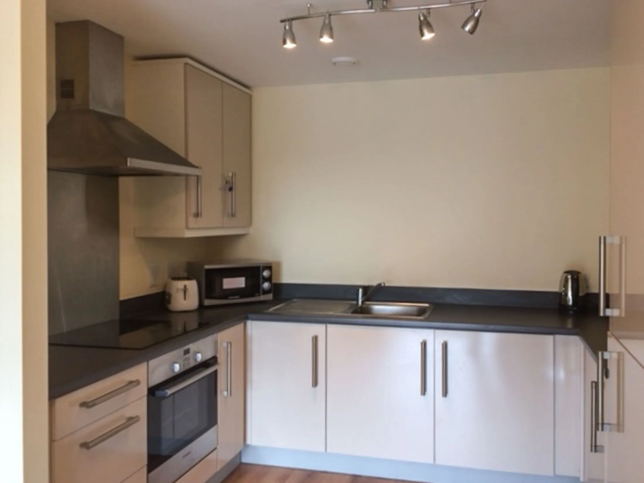Flat Wilton Road in City of Westminster