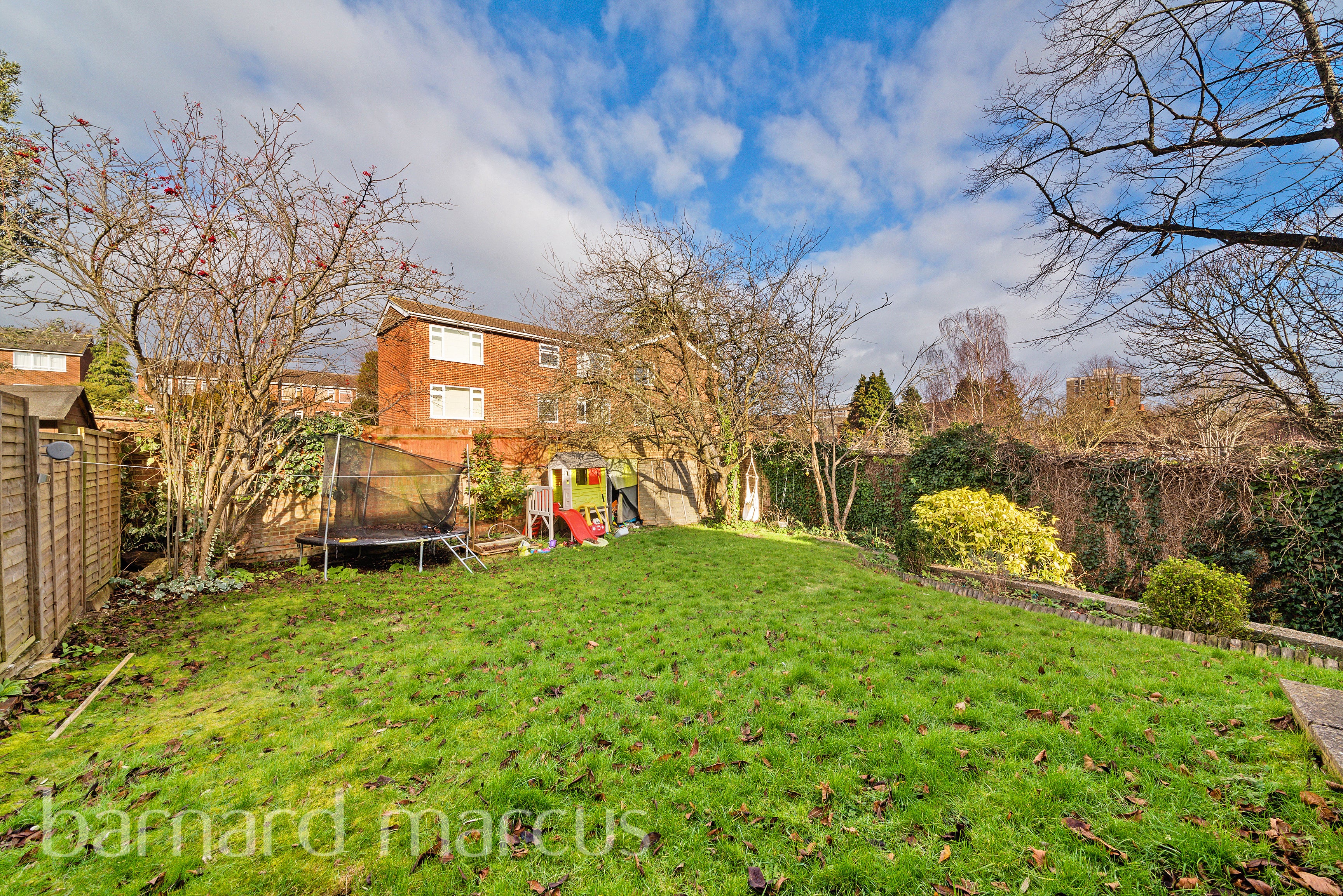 House Tapestry Close in Greater London