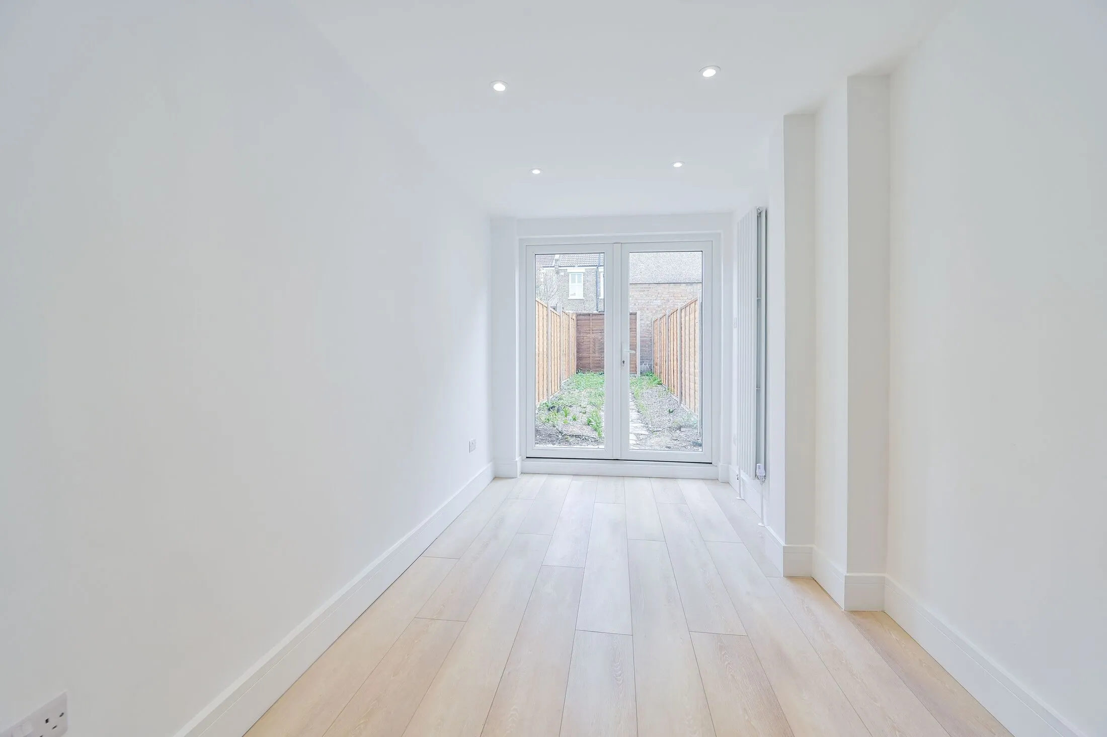 Flat Credenhill Street in Greater London