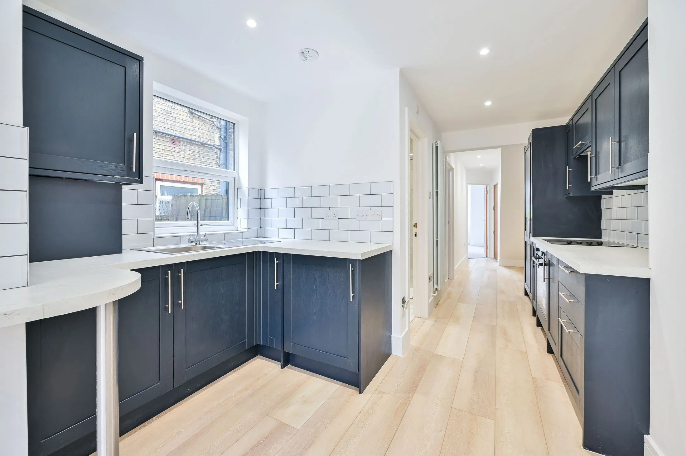 Flat Credenhill Street in Greater London