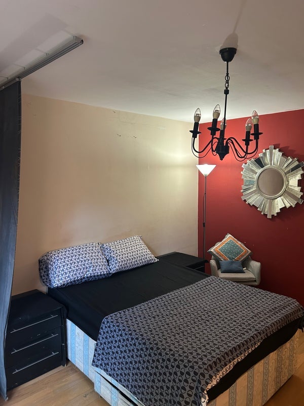 Room Monthope Road in Greater London