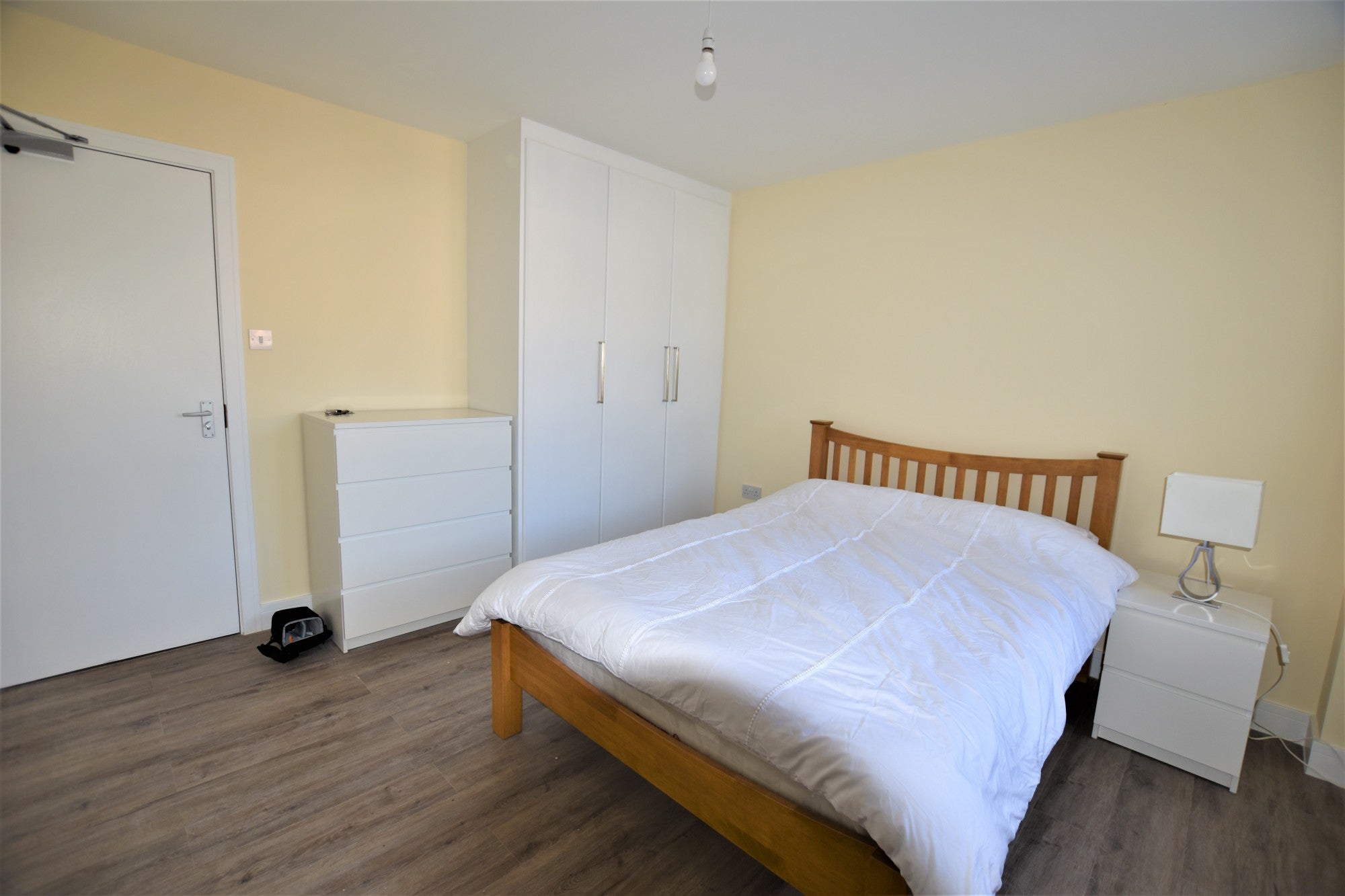 Room London Road in Greater London