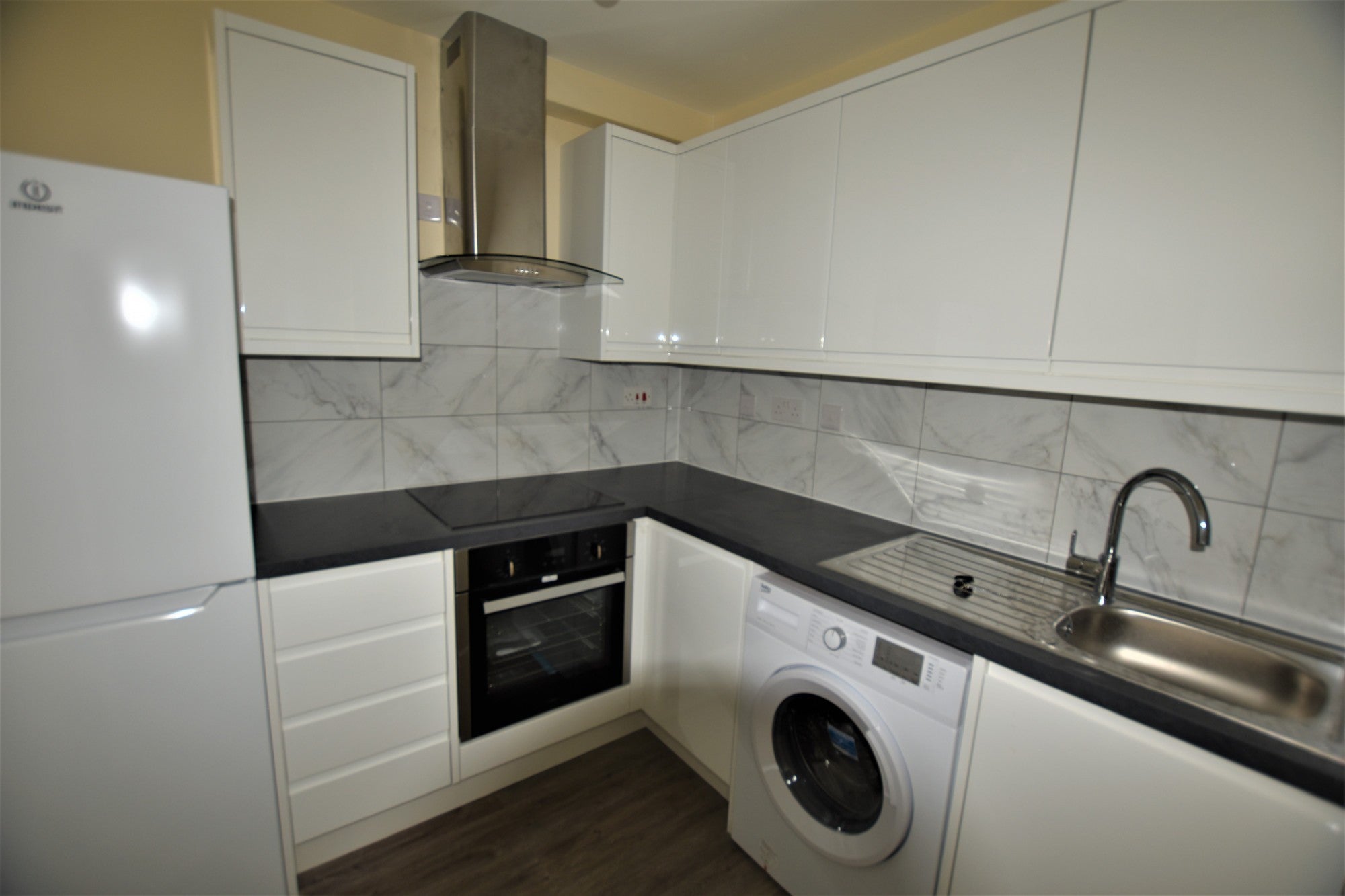 Room London Road in Greater London
