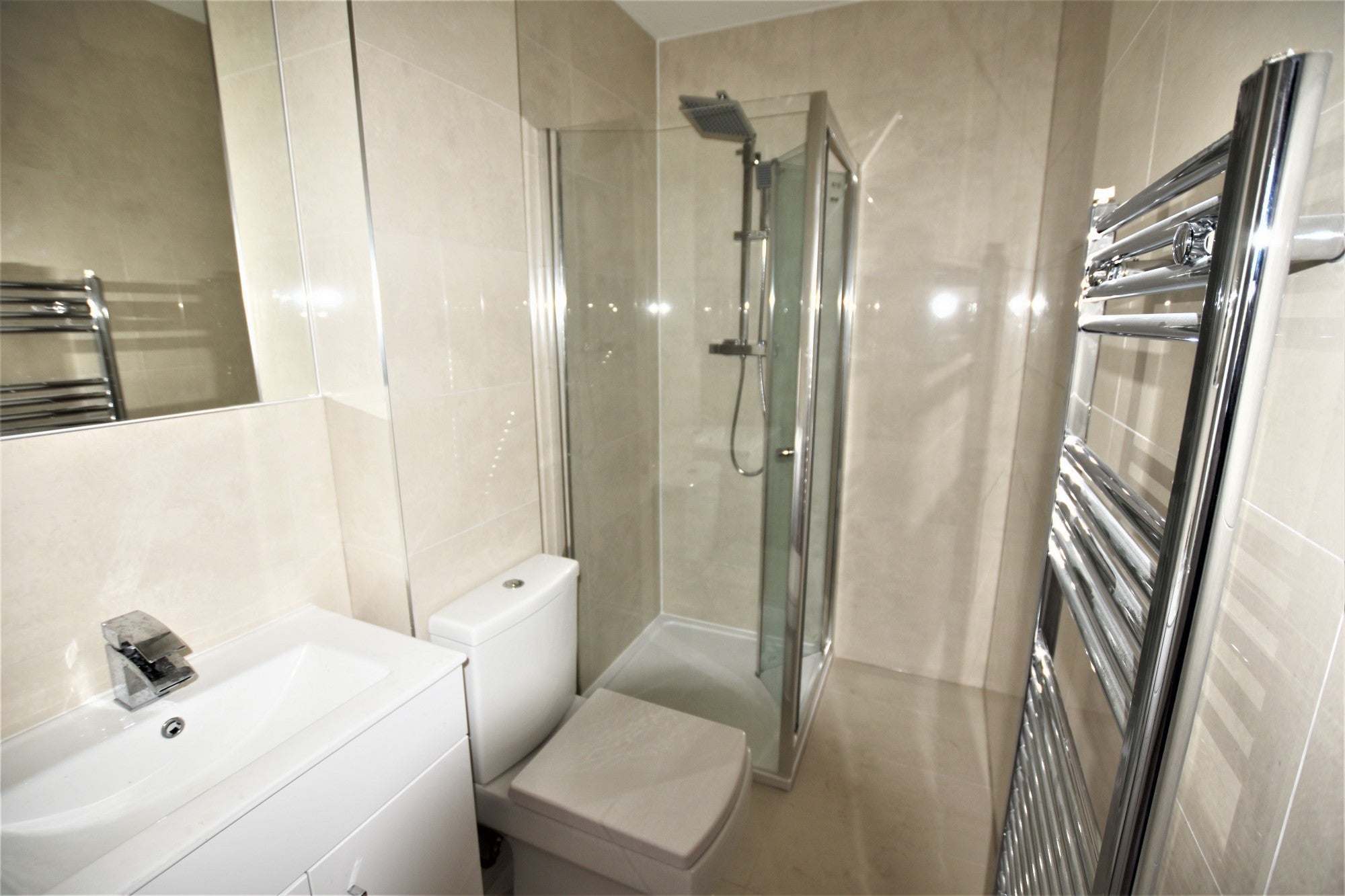 Room London Road in Greater London