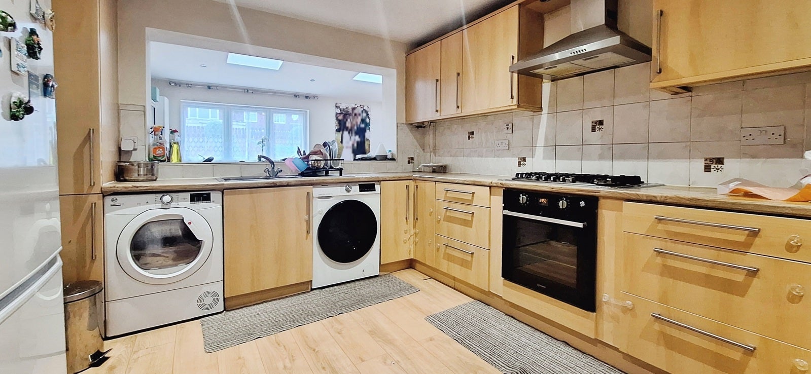 Flat Ramsey Close in Greater London