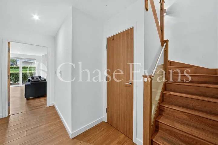 Flat Seven Sea Gardens in Greater London