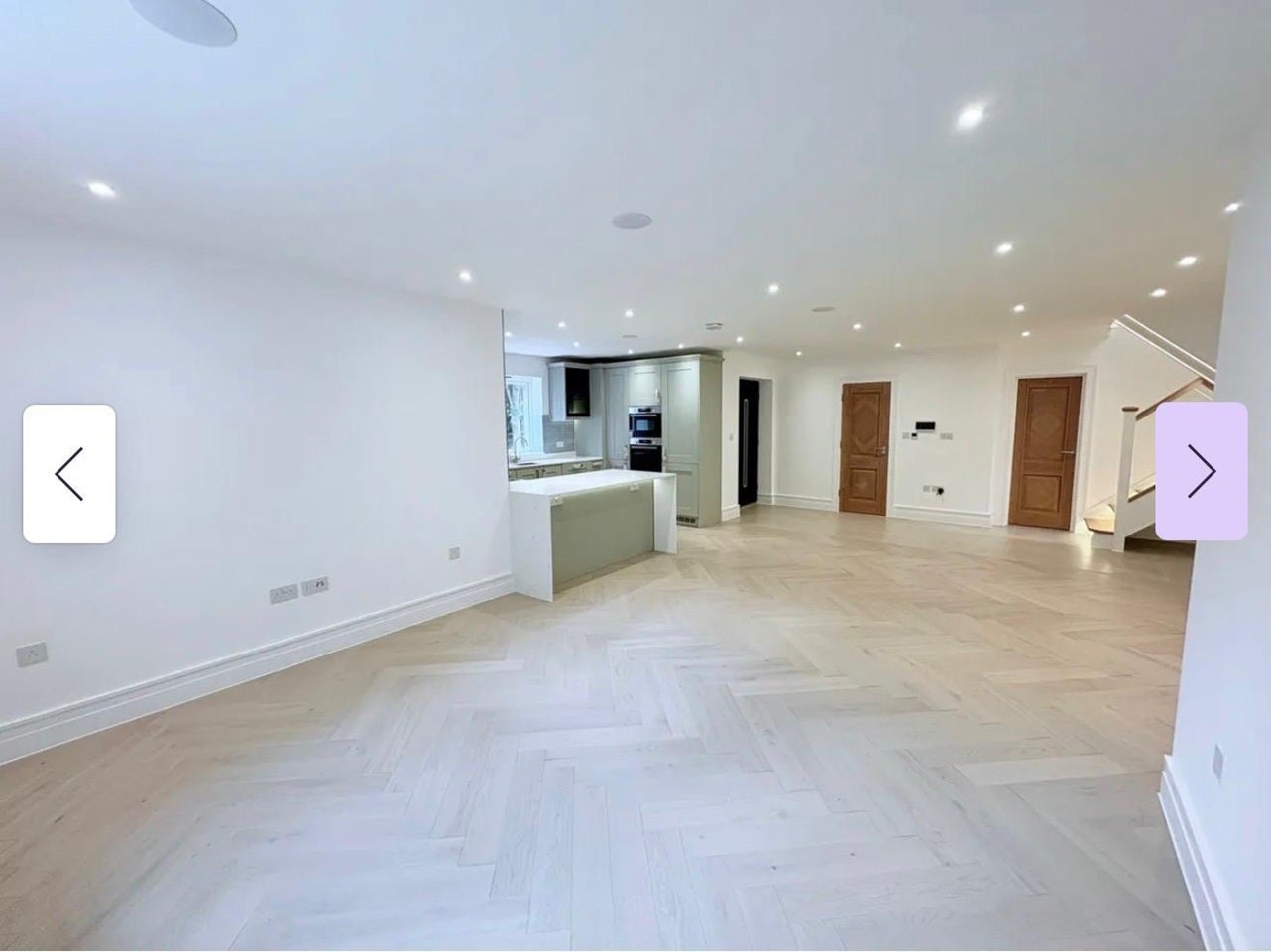 Room Newgate Street in Greater London