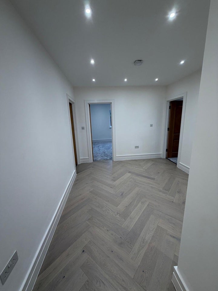 Room Newgate Street in Greater London